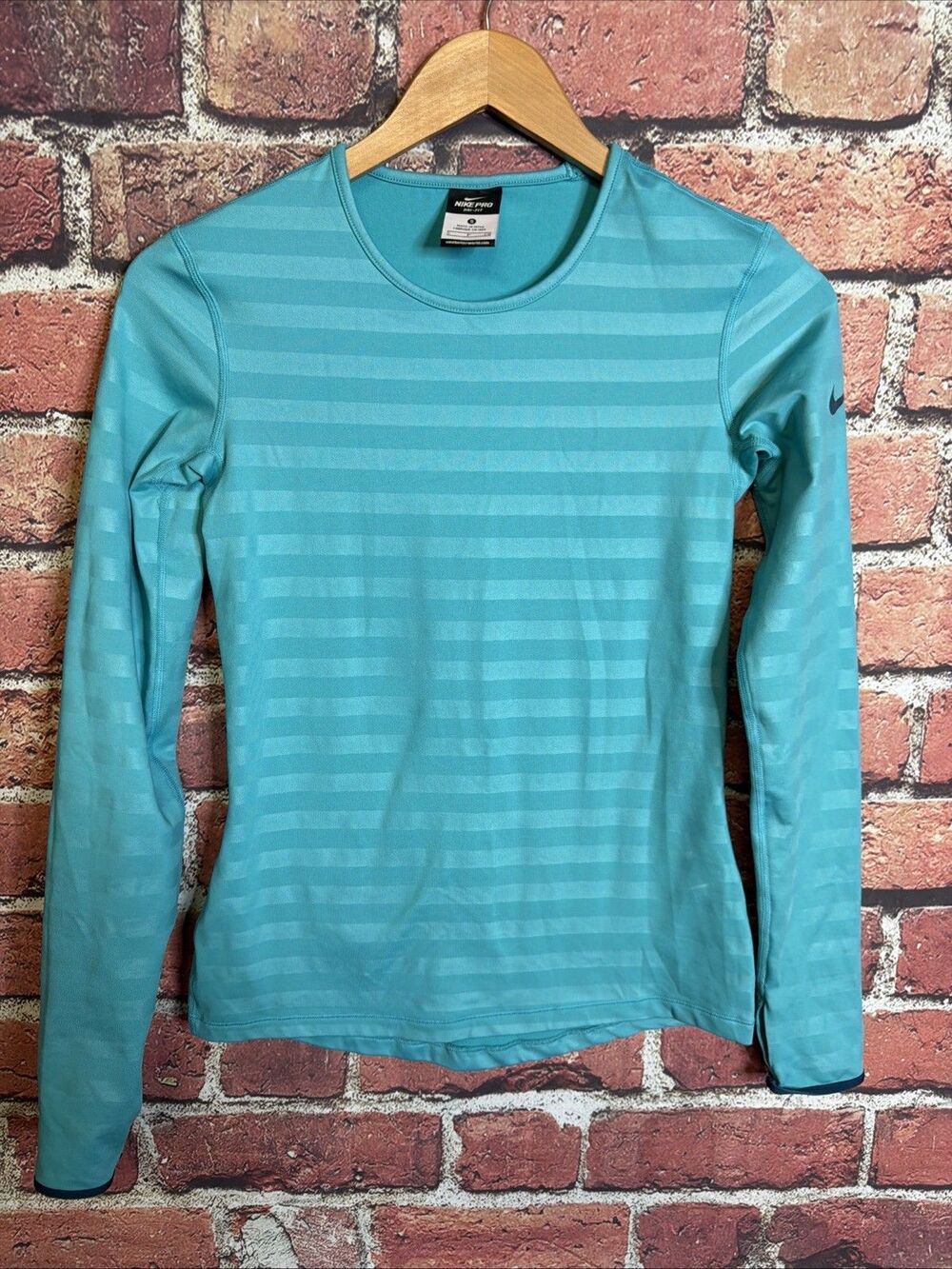 Nike Pro Dri-Fit Womens Medium Green Striped Long Sleeve Fitted Base Layer